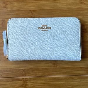 White coach wallet